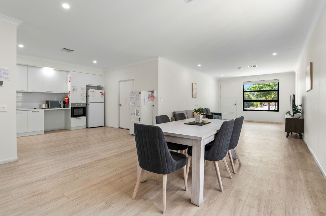 Comfort & Community in Salisbury – Lovely SDA Home for Independent Female — Home image 8