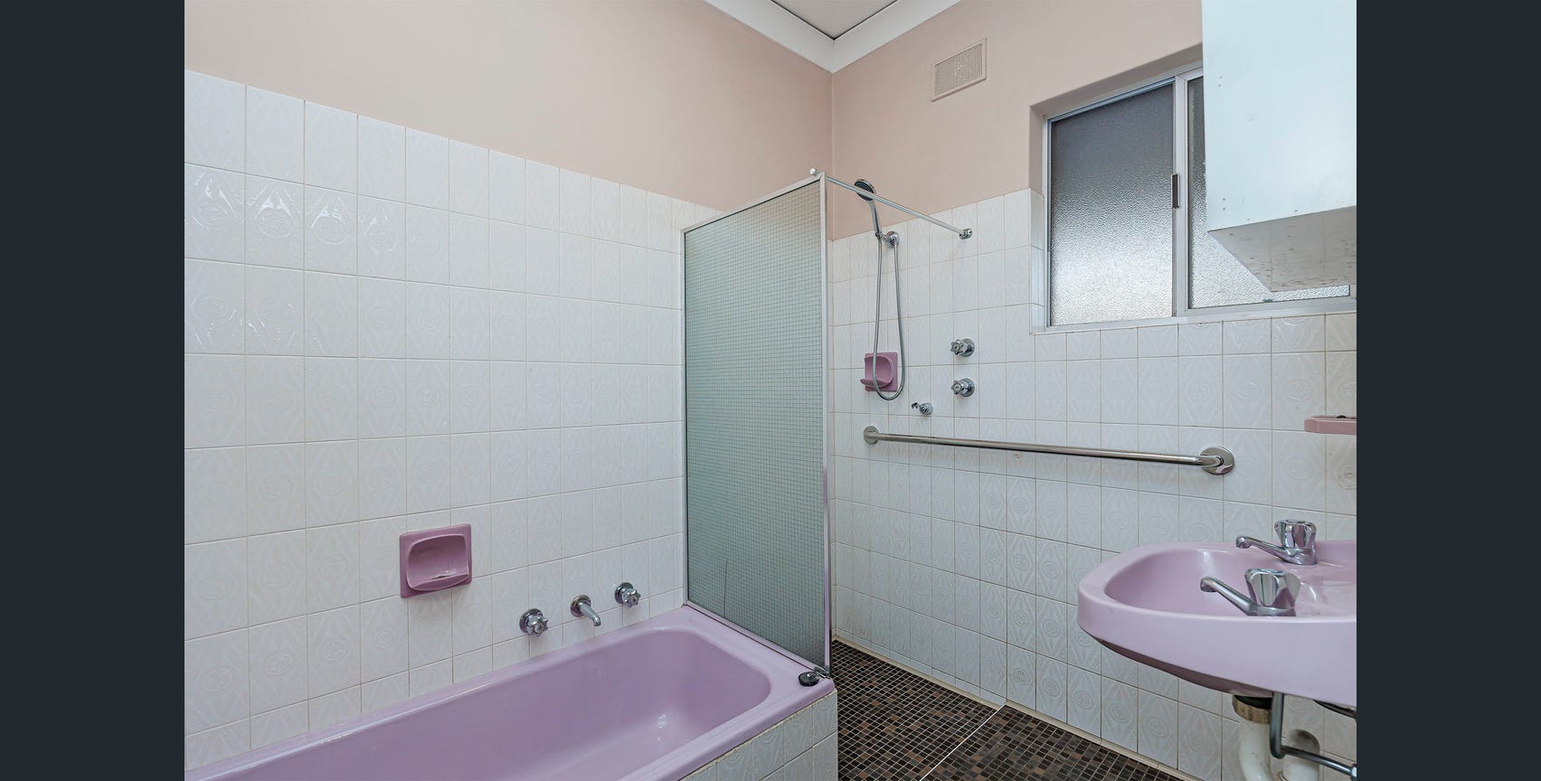 SIL — Home image 4