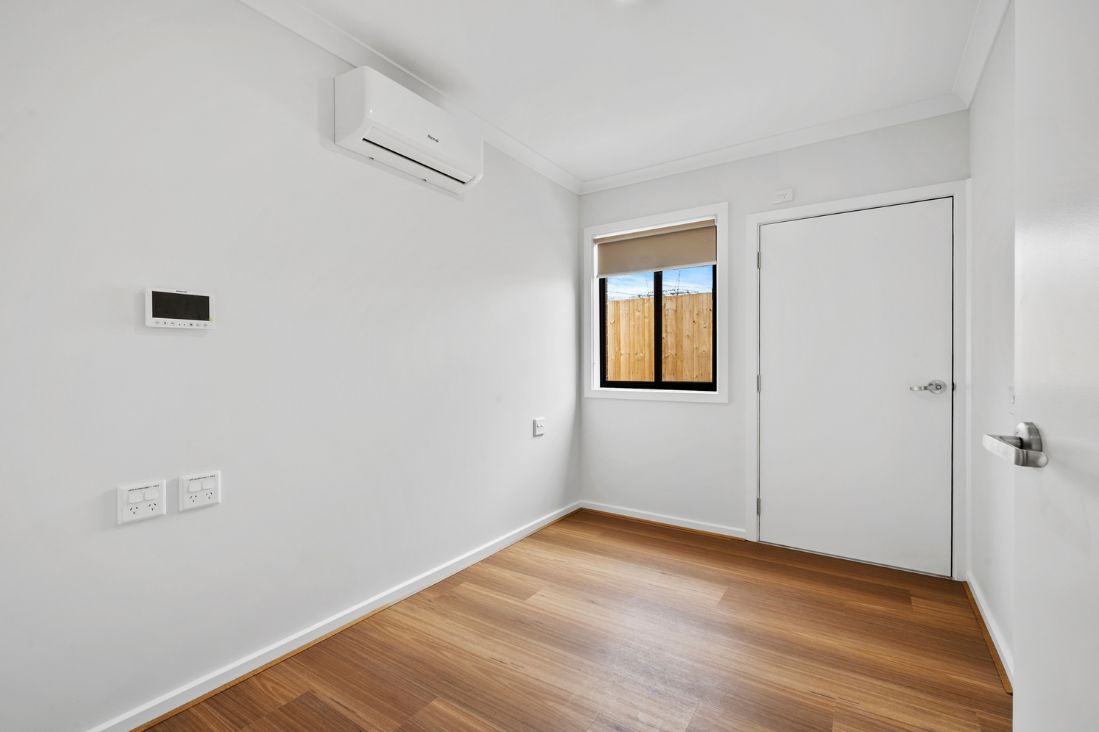 Modern 3-Bedroom HPS+R - Maria Street, Angle Vale — Home image 4