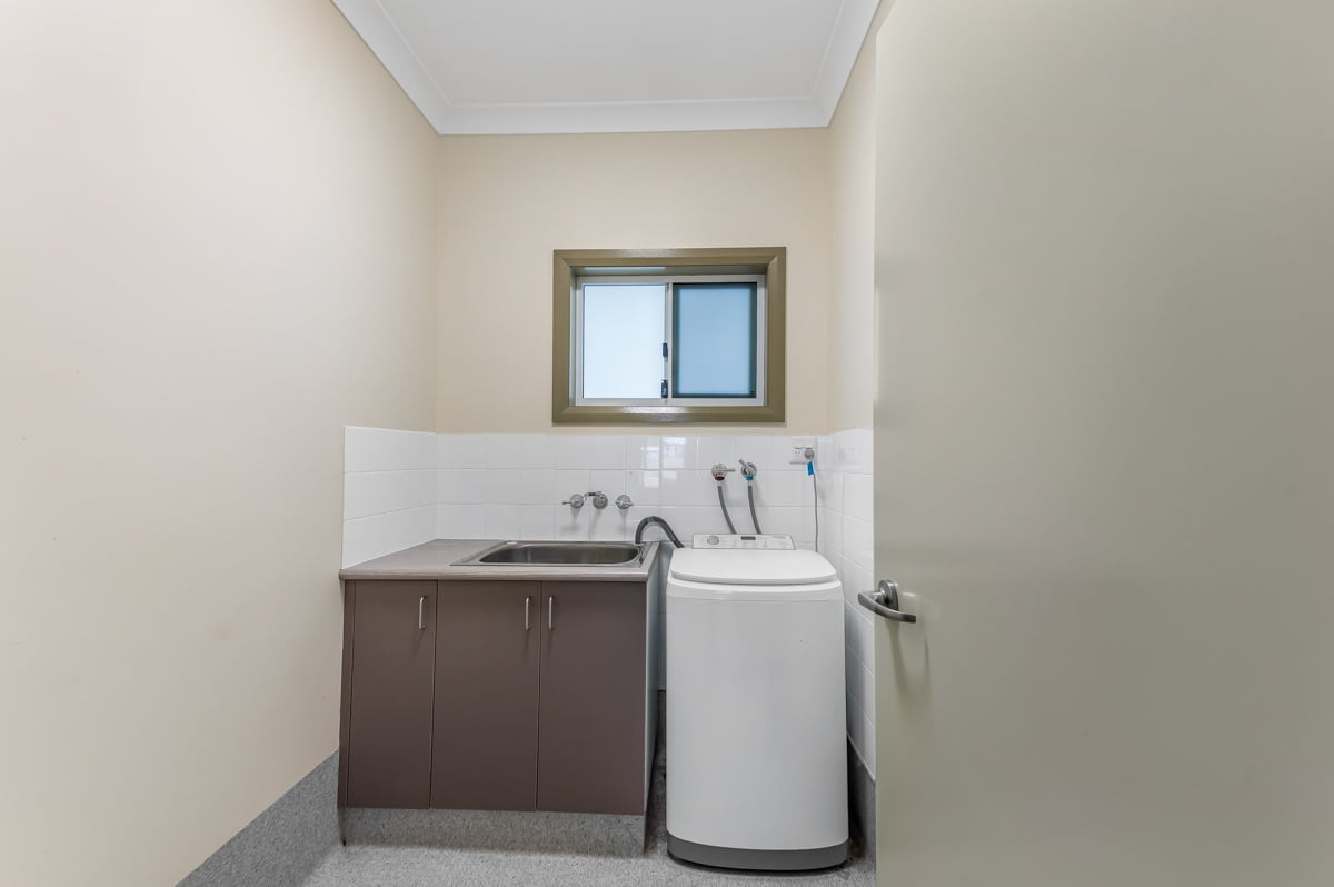 Enjoy living in a quiet and leafy residential area, close to everything. — Home image 10