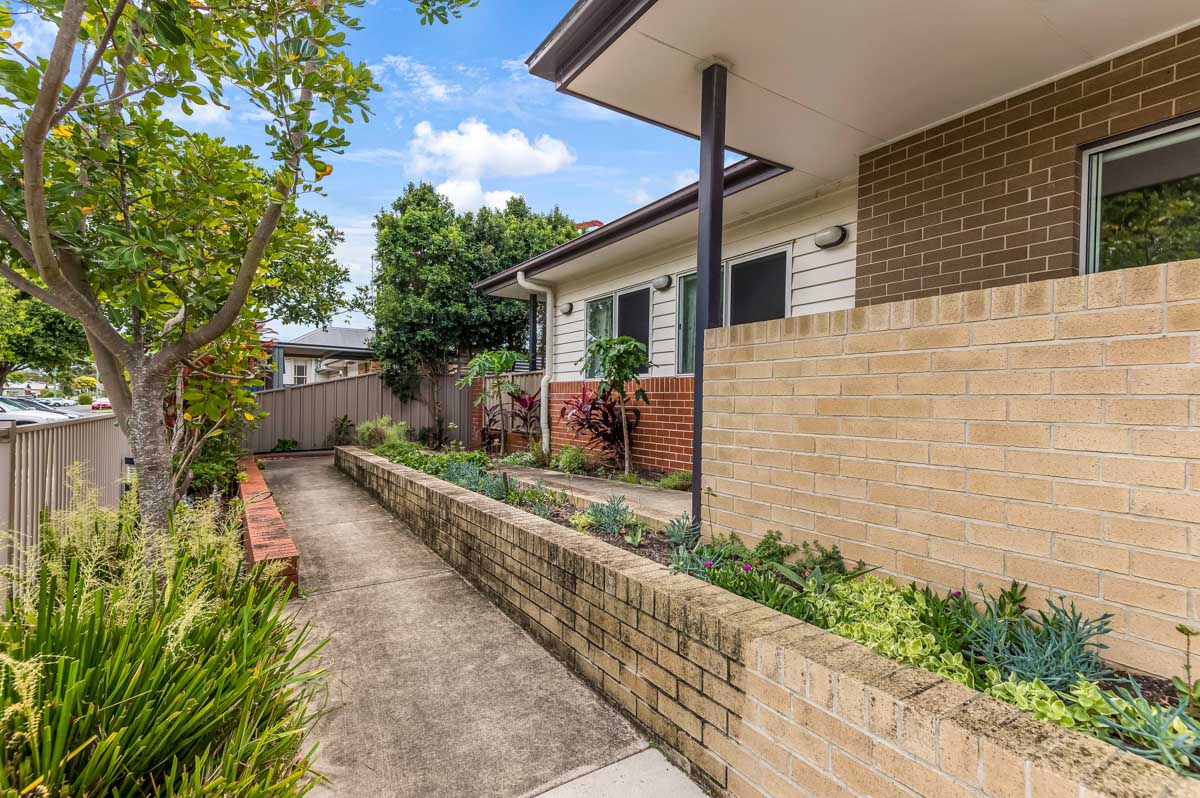 Enjoy living in a quiet and leafy residential area, close to everything. — Home image 13