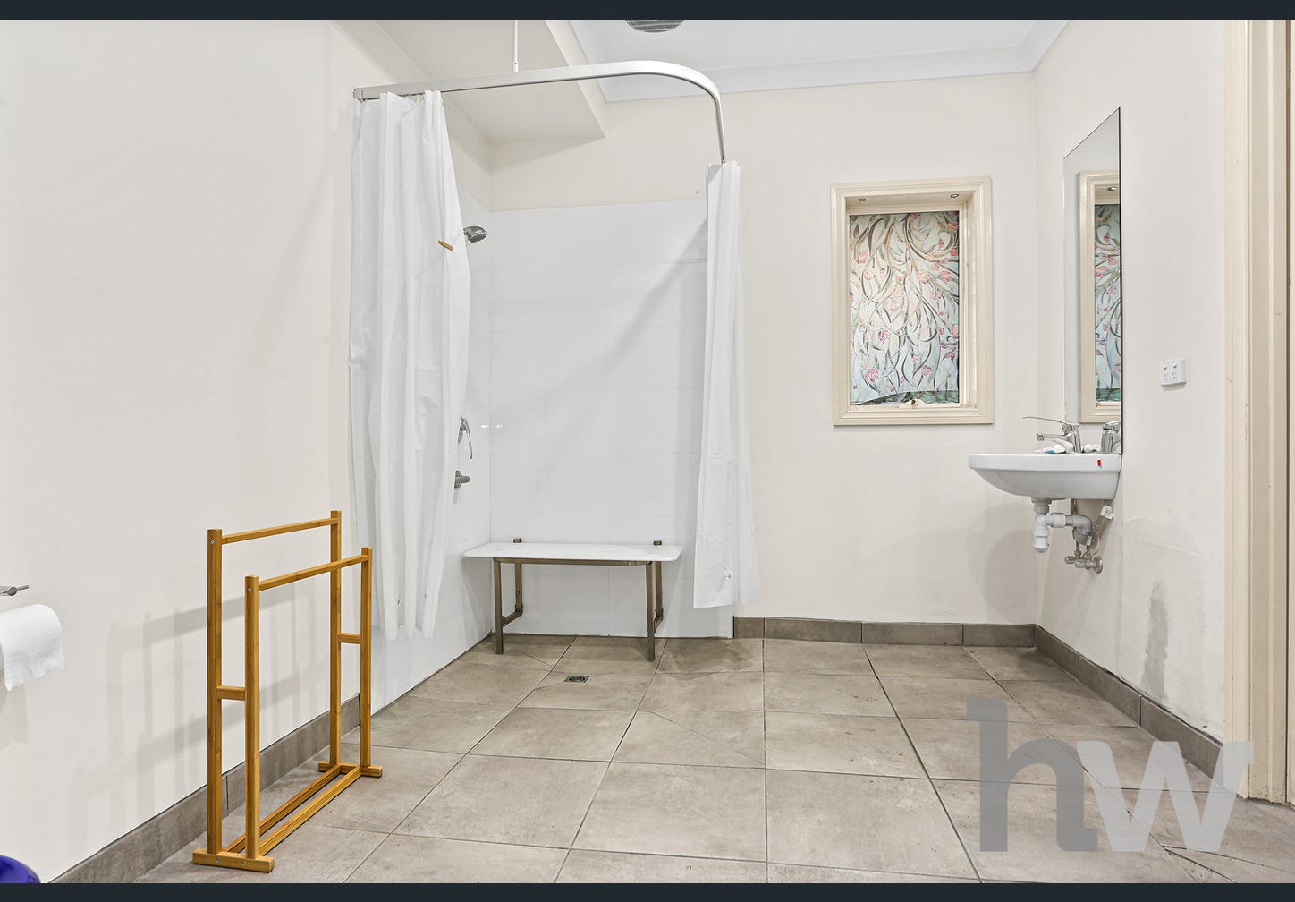 Accessible 4 bedroom home at Highton, VIC — Home image 4