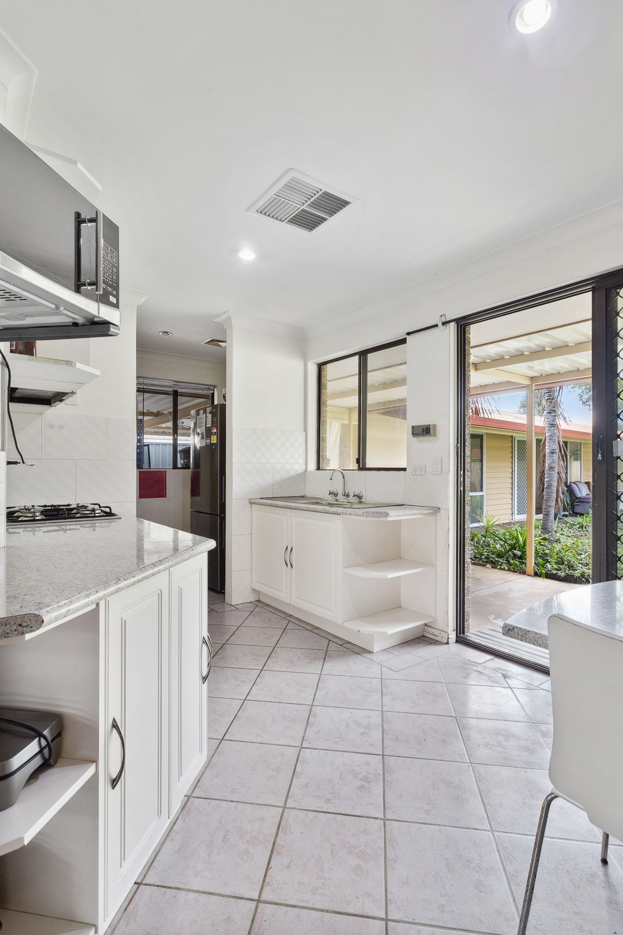 Lovely Waikiki SIL — Home image 7