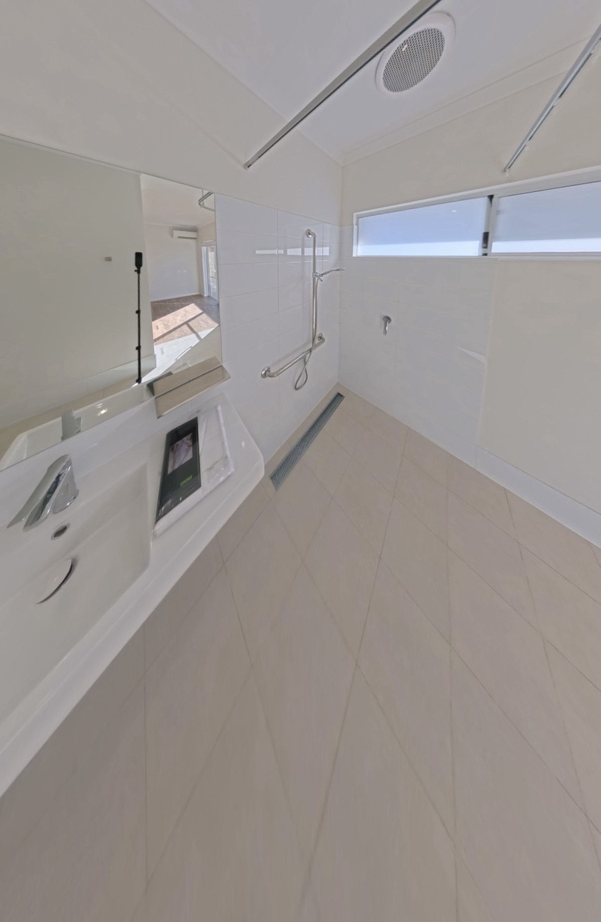 Brabham SIL House — Home image 9