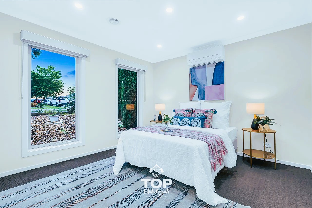 4-Bedroom SIL Home in Cranbourne East — Home image 4