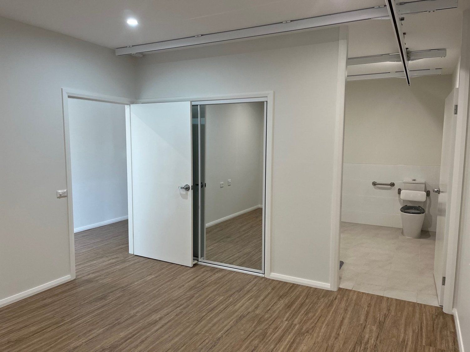 Woongarrah — Home image 4