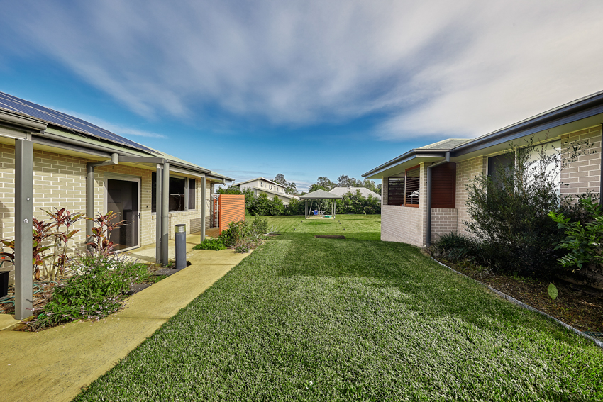 Beautiful villa complex in Lismore — Home image 3