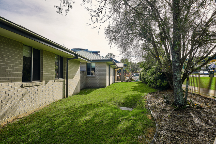 Beautiful villa complex in Lismore — Home image 4