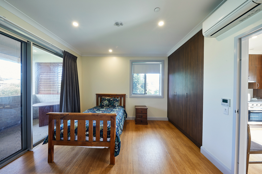 Beautiful villa complex in Lismore — Home image 12