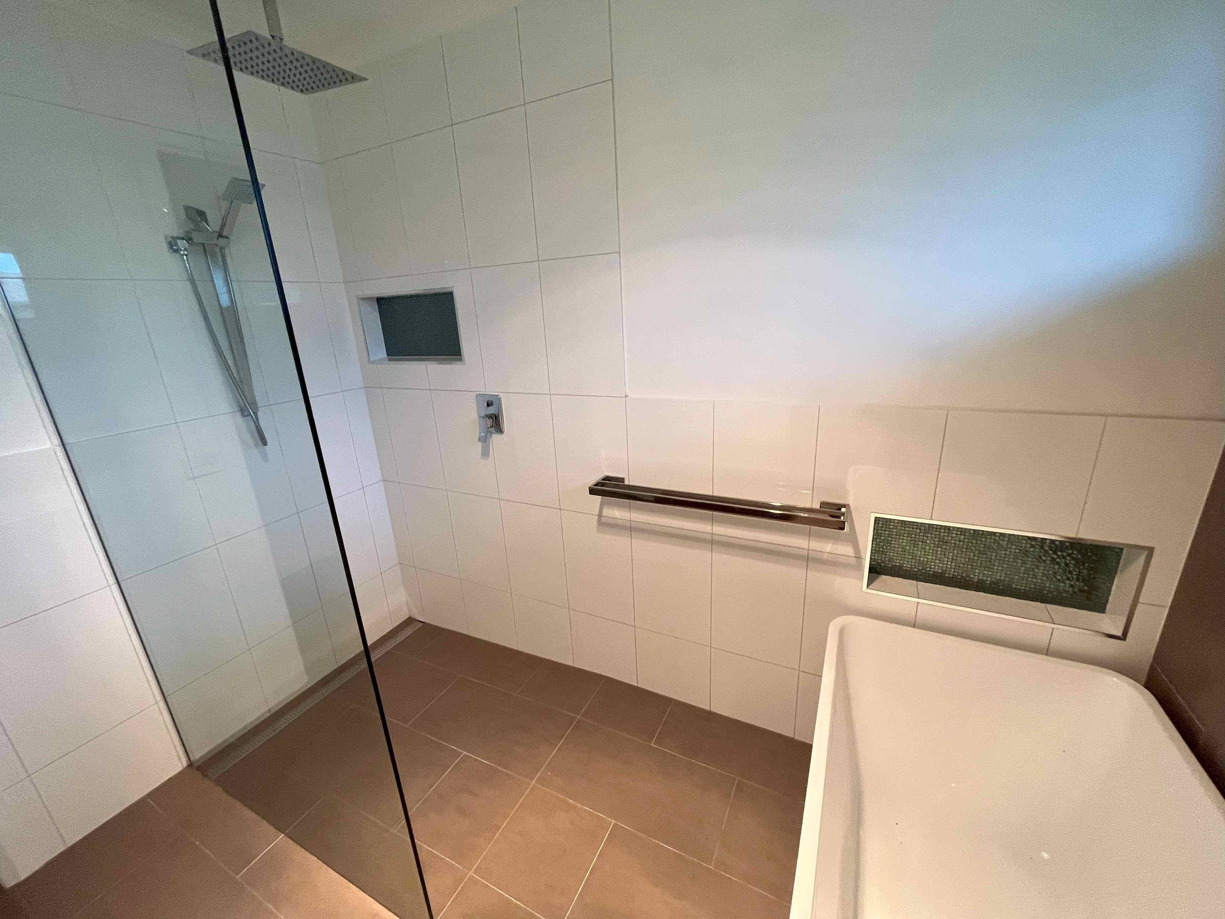 Avail Now: MTA 3 bedroom 2 bathroom property to live in by yourself — Home image 3