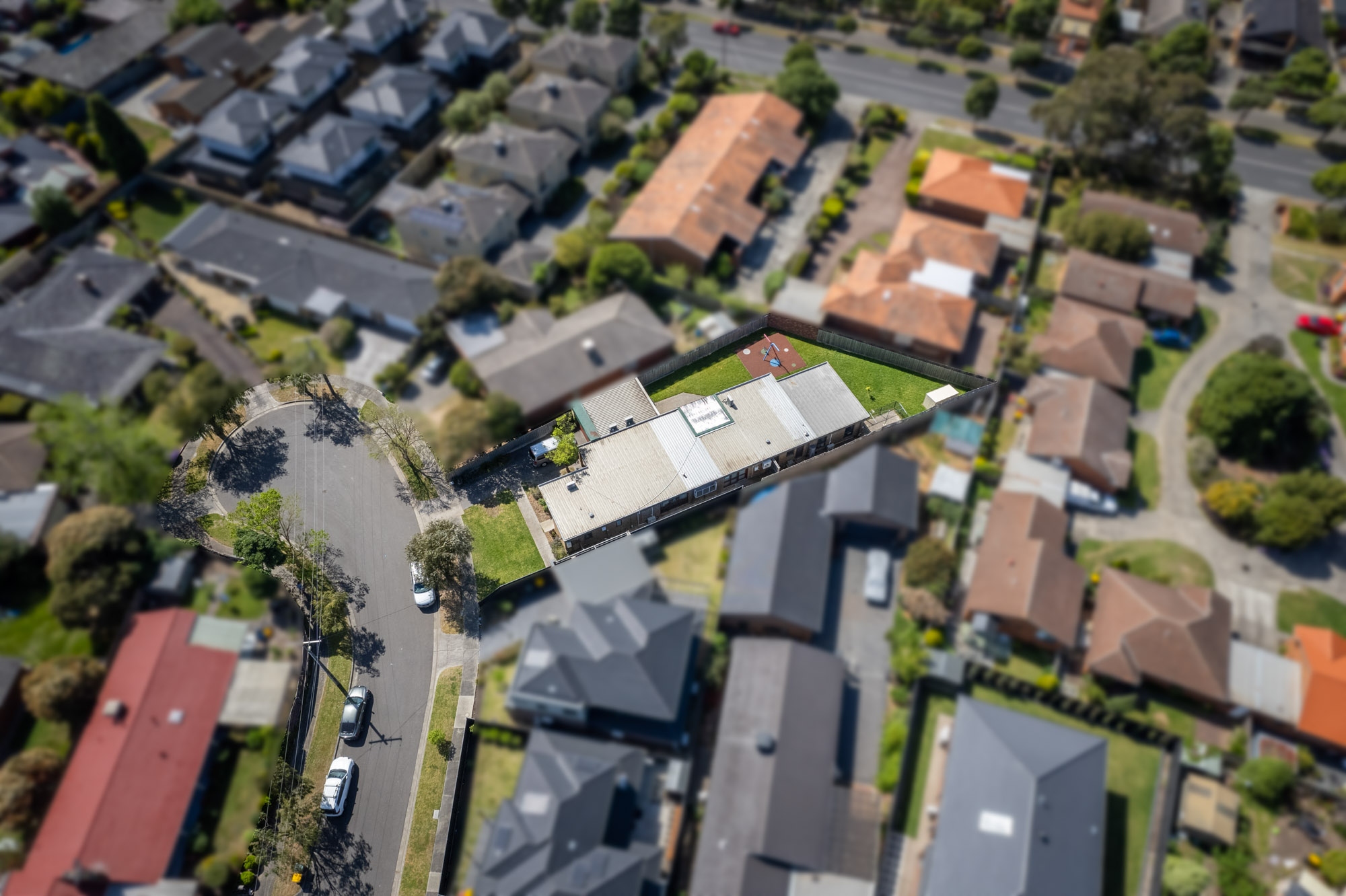 Young, vibrant household close to everything in leafy Wheelers Hill — Home image 14