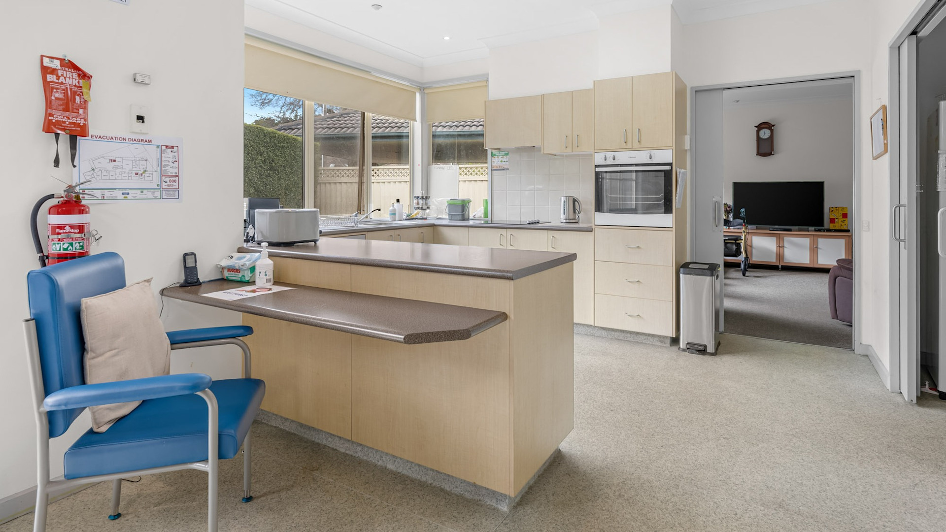 Fully accessible home nestled in peaceful Blackburn North — Home image 5