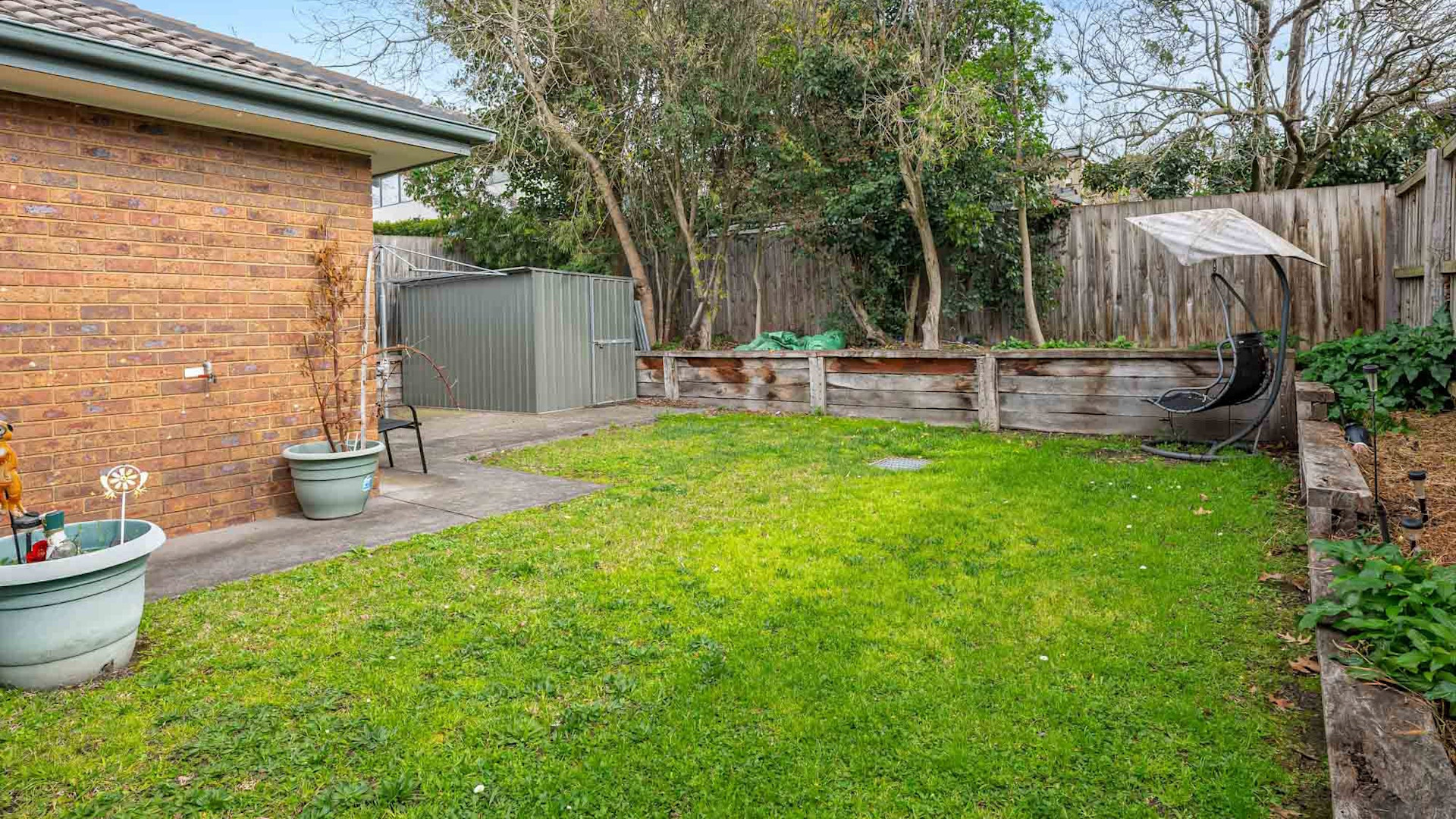 Fully accessible home nestled in peaceful Blackburn North — Home image 11