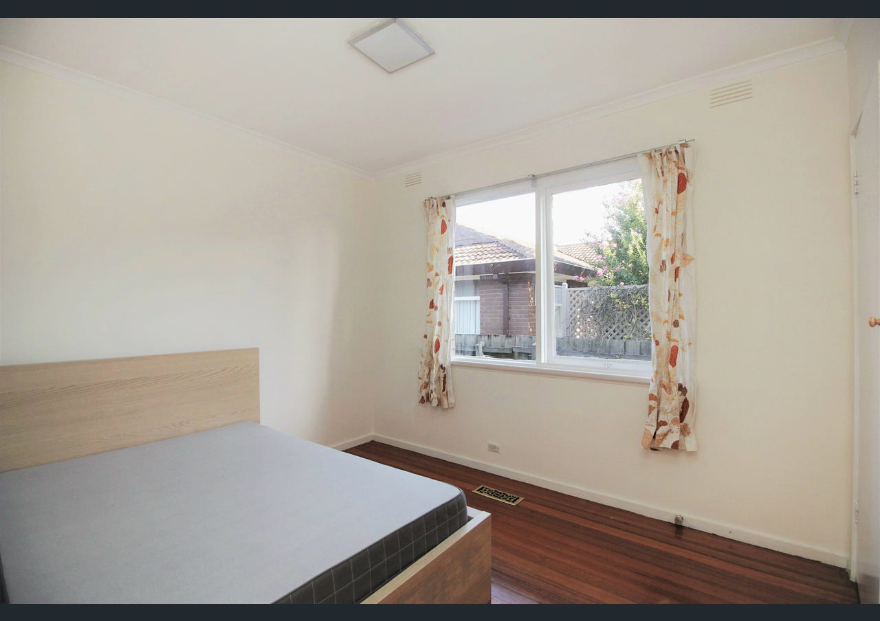 5-Bedroom SIL/MTA Home in Prime Wheelers Hill | Quiet, Safe & Convenient — Home image 9