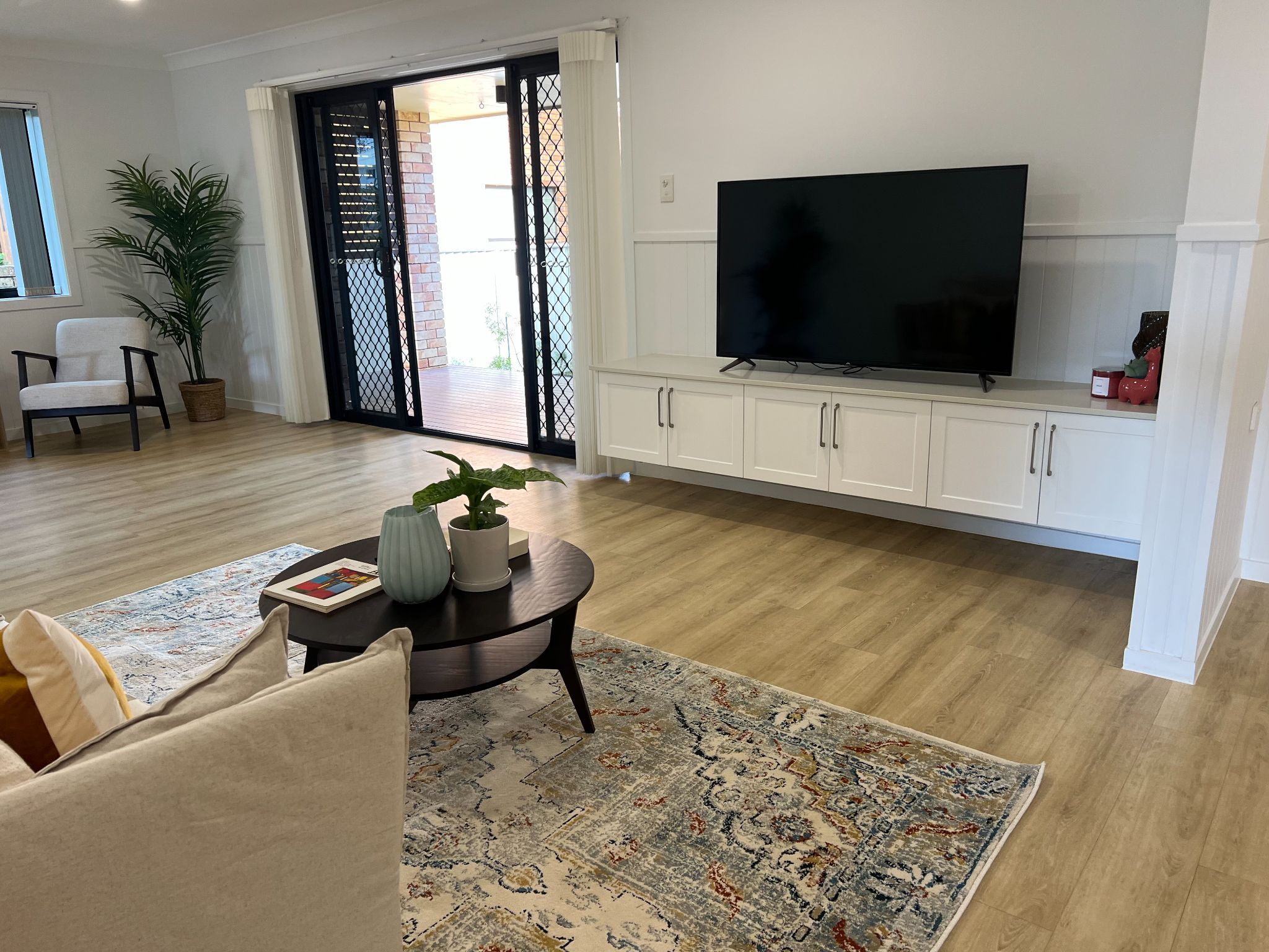 Coastal Stylish Danny Met Sally SIL home in Kingscliff NSW — Home image 3