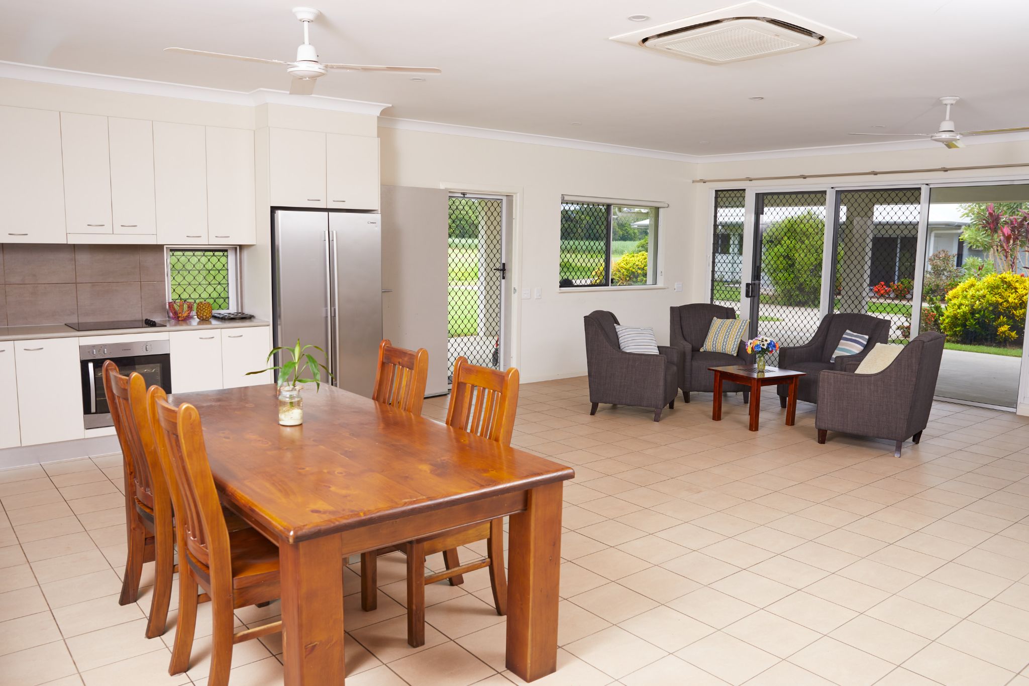 St John's YLV Timon House — Home image 8