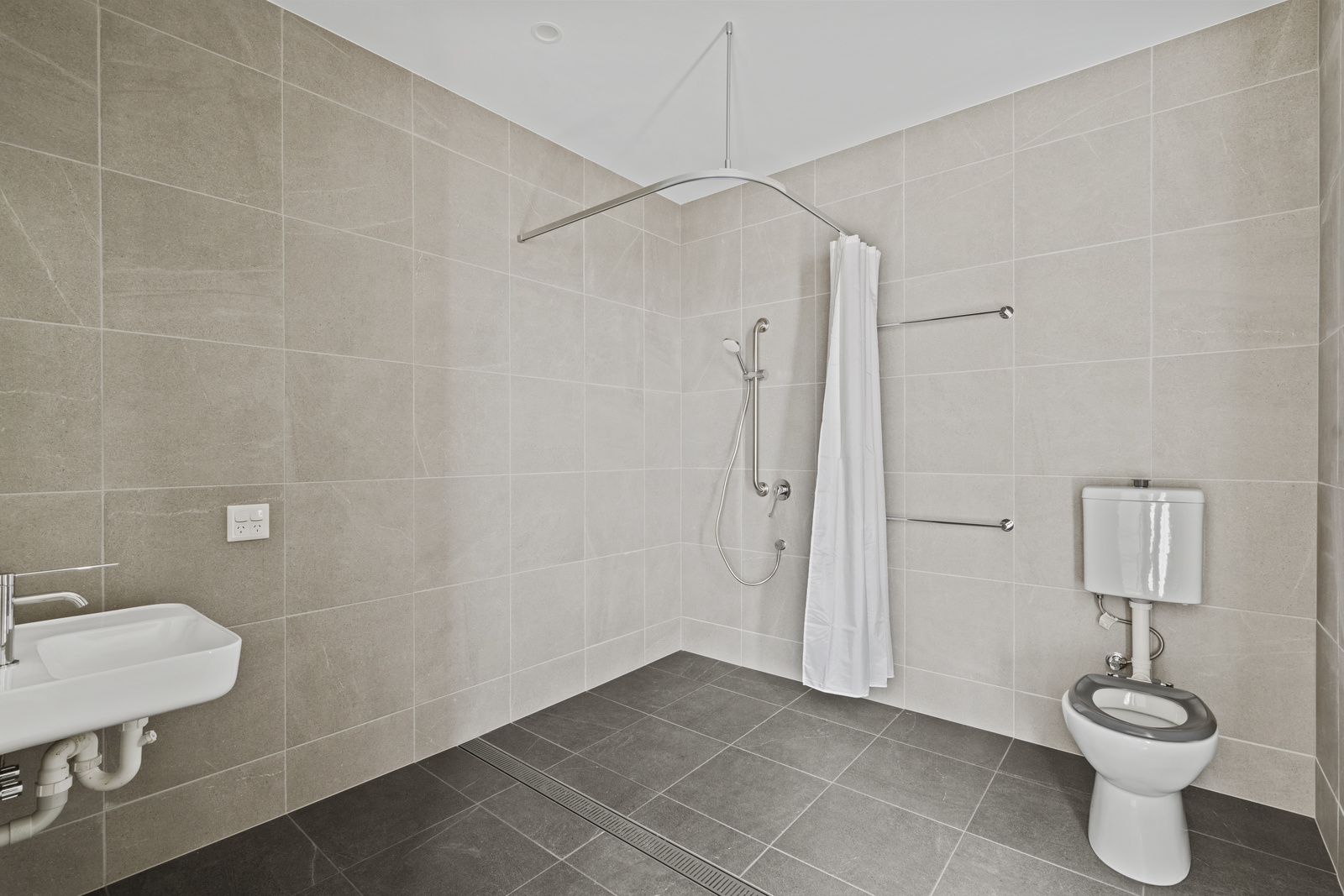 BOONDALL QLD – HIGH PHYSICAL SUPPORT HOUSE — Home image 6