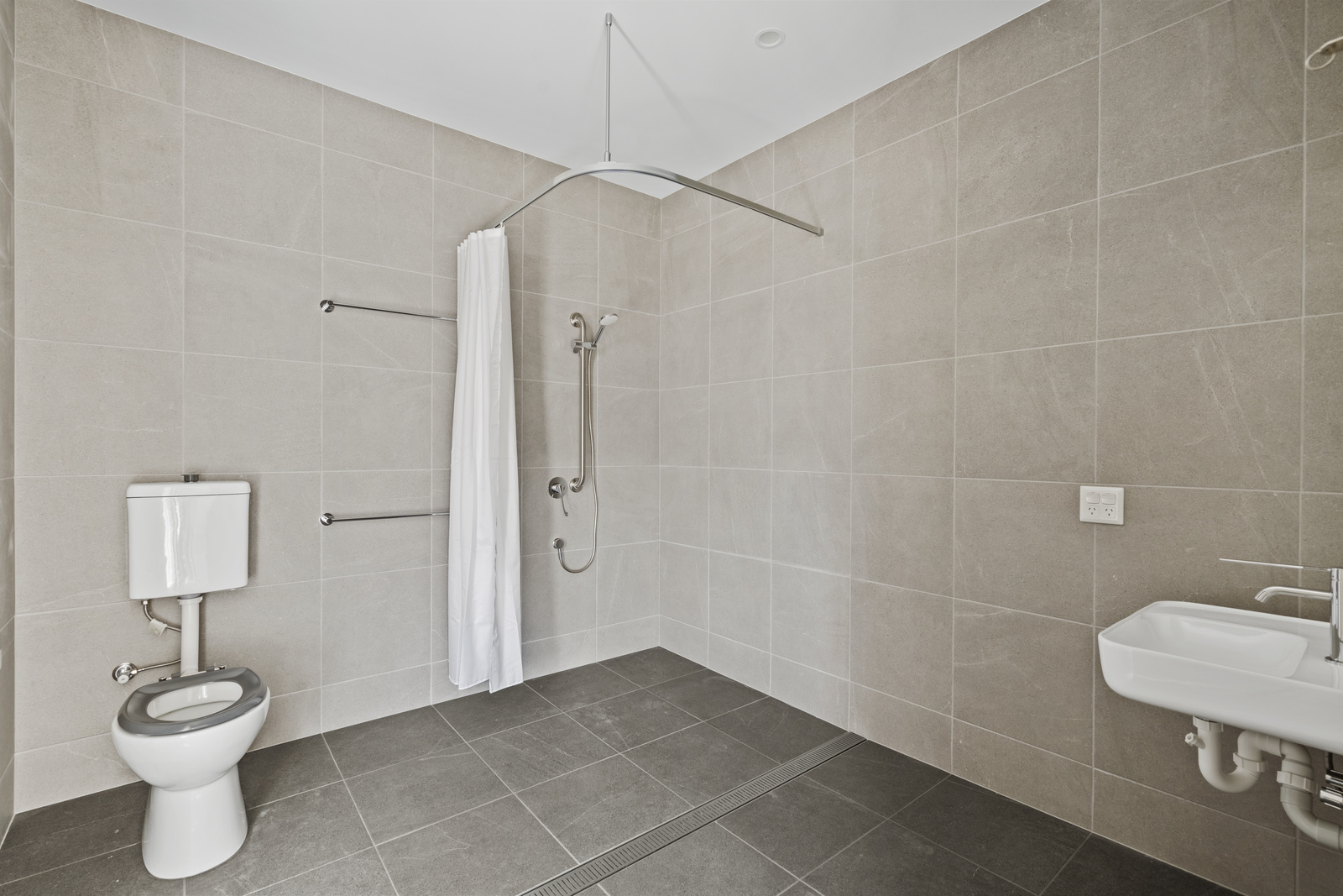 BOONDALL QLD – HIGH PHYSICAL SUPPORT HOUSE — Home image 12