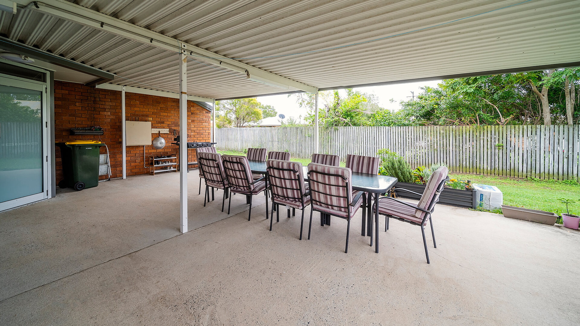 Spacious peaceful SIL home in Kawana, Rockhmapton — Home image 4
