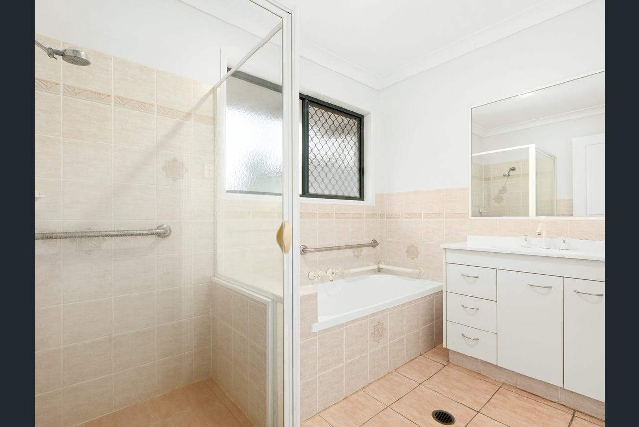 Fully Accessible Ensuite Room Available –Kingscliff, NSW 24 — Home image 6