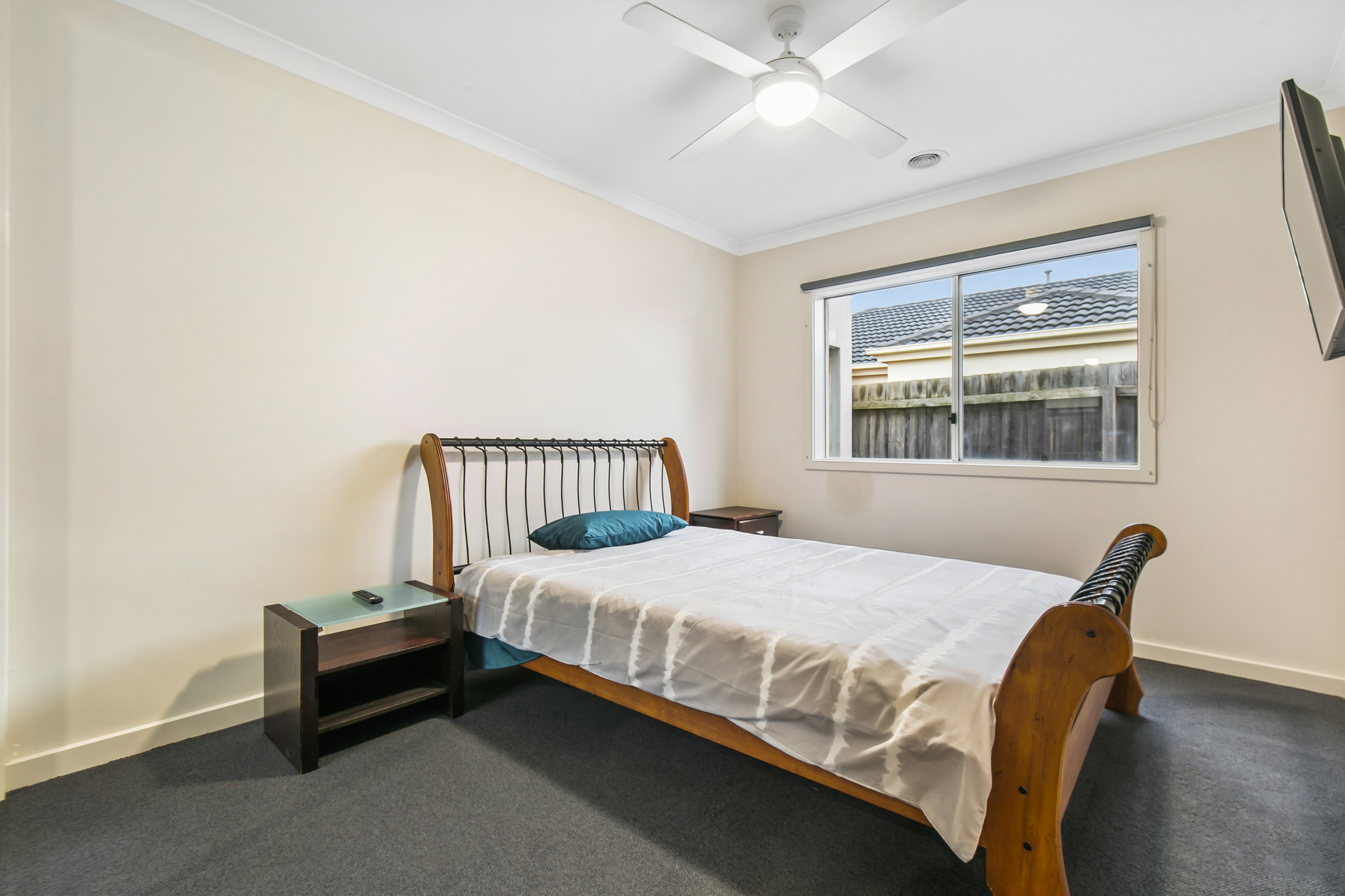 Unique SIL Home in Waurn Ponds — Home image 10