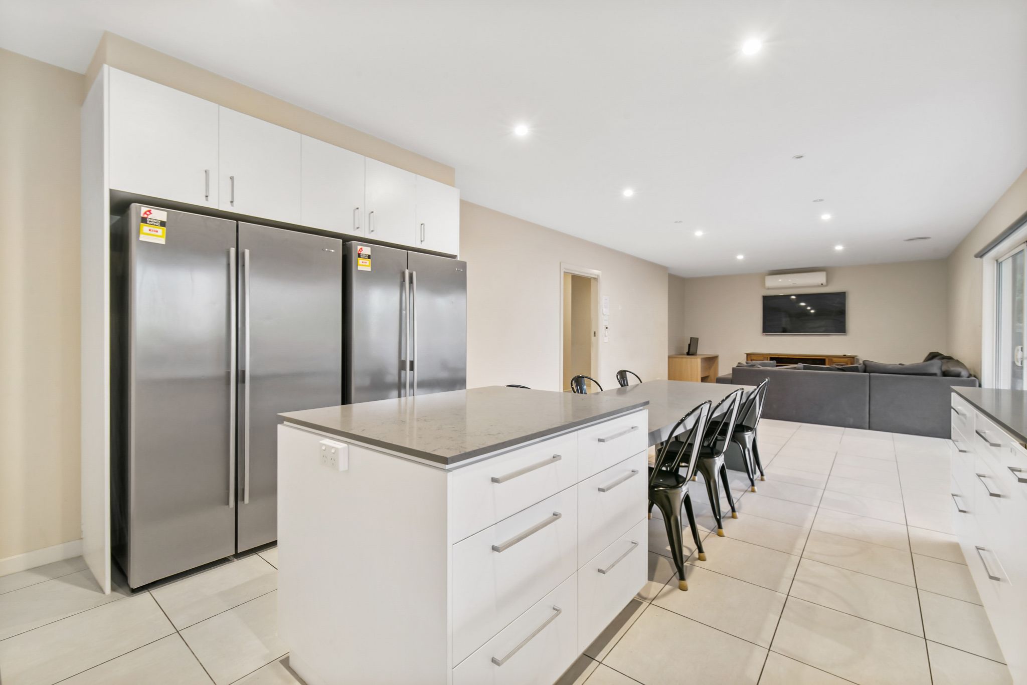Unique SIL Home in Waurn Ponds — Home image 2