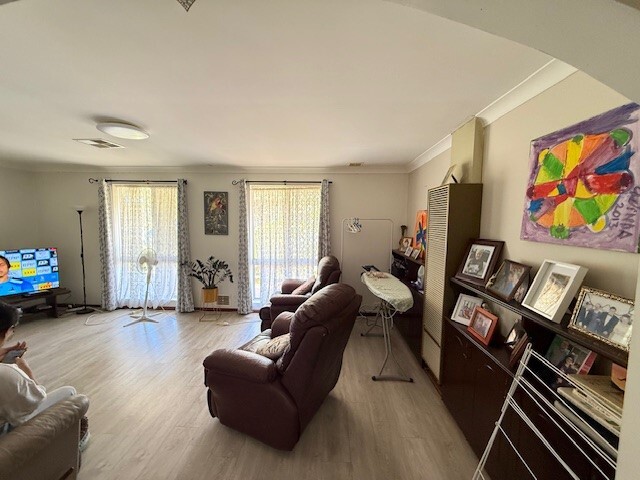 Warm and welcoming in Carey Park — Home image 4