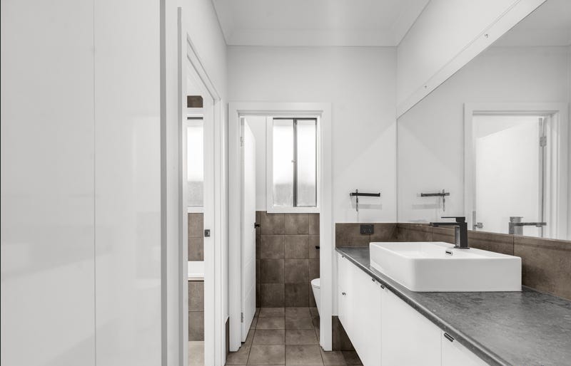 SIL House at Christie Downs — Home image 3