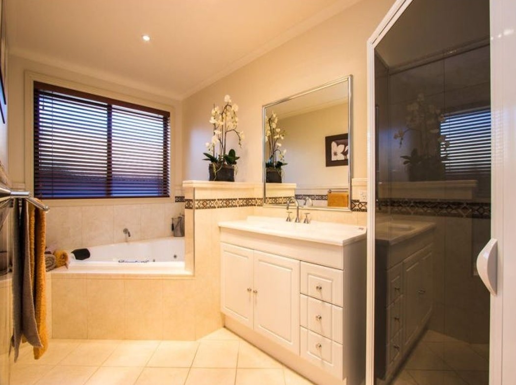 Spacious bedroom with private ensuite available in a modern SIL home in Newstead — Home image 10
