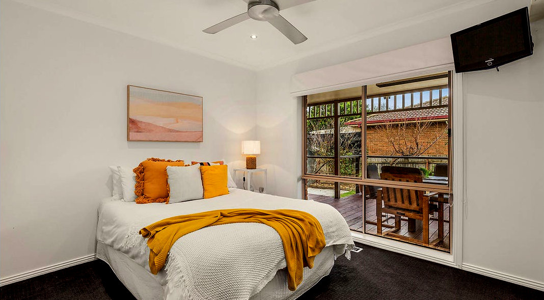 A beautiful, private and modern setting — Home image 9