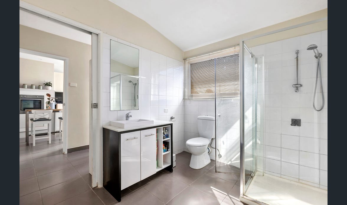 Accessible SIL Accommodation with Three Vacant Rooms on Kilgour Street, Geelong — Home image 2