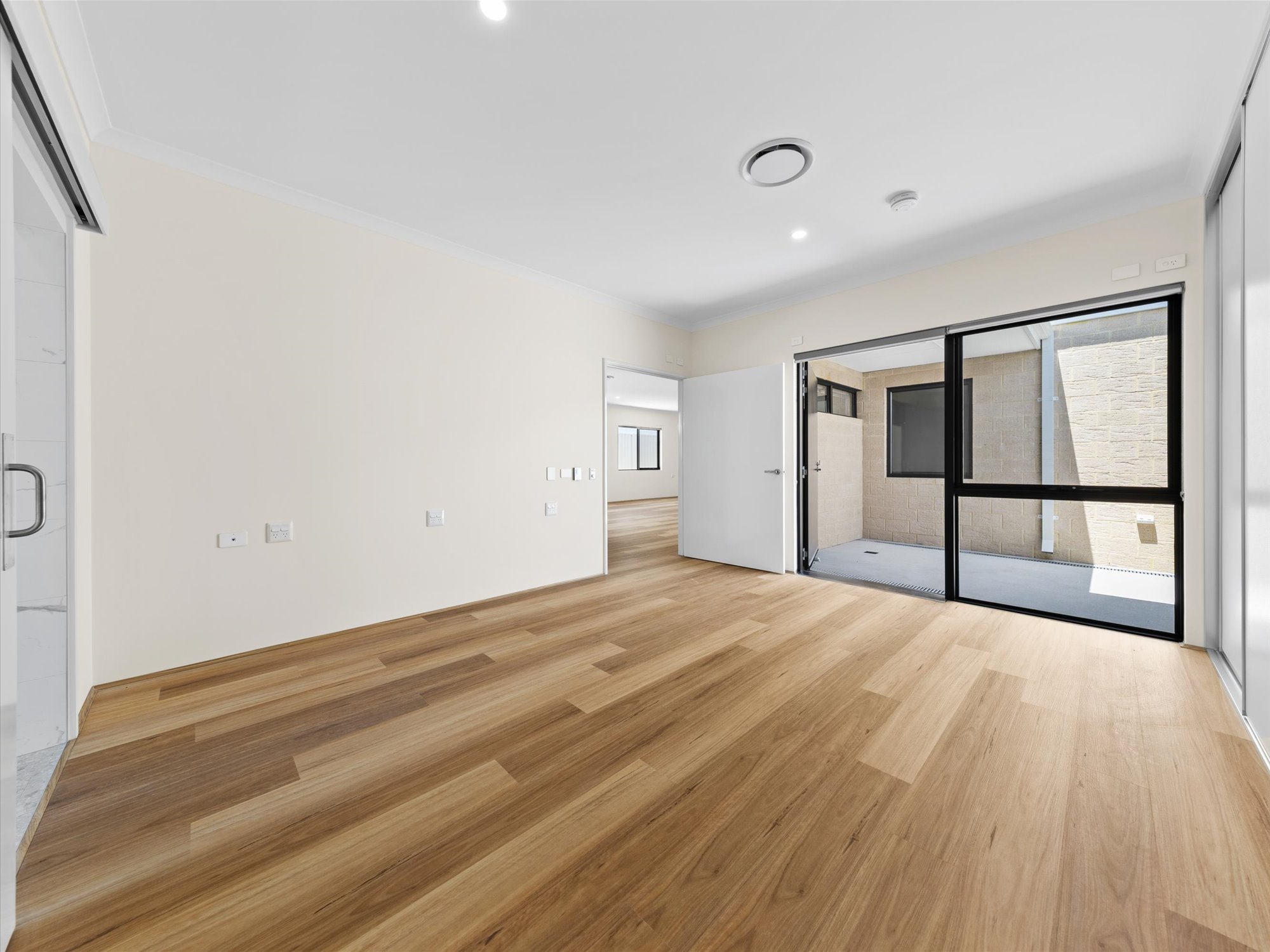 BRAND NEW Spacious 2 Resident (HPS) (SDA) House - Brabham — Home image 11