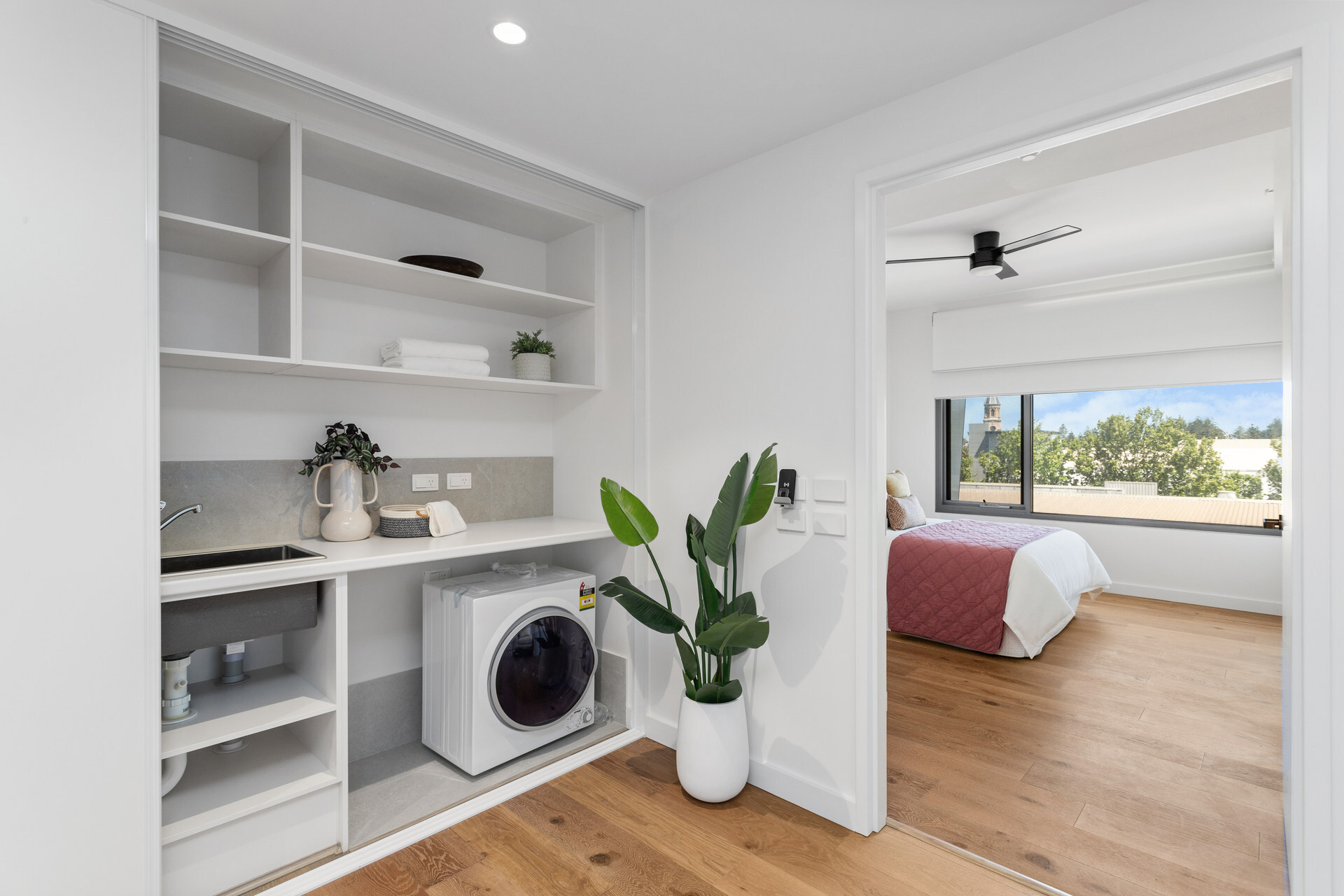 Little Lane — Home image 5
