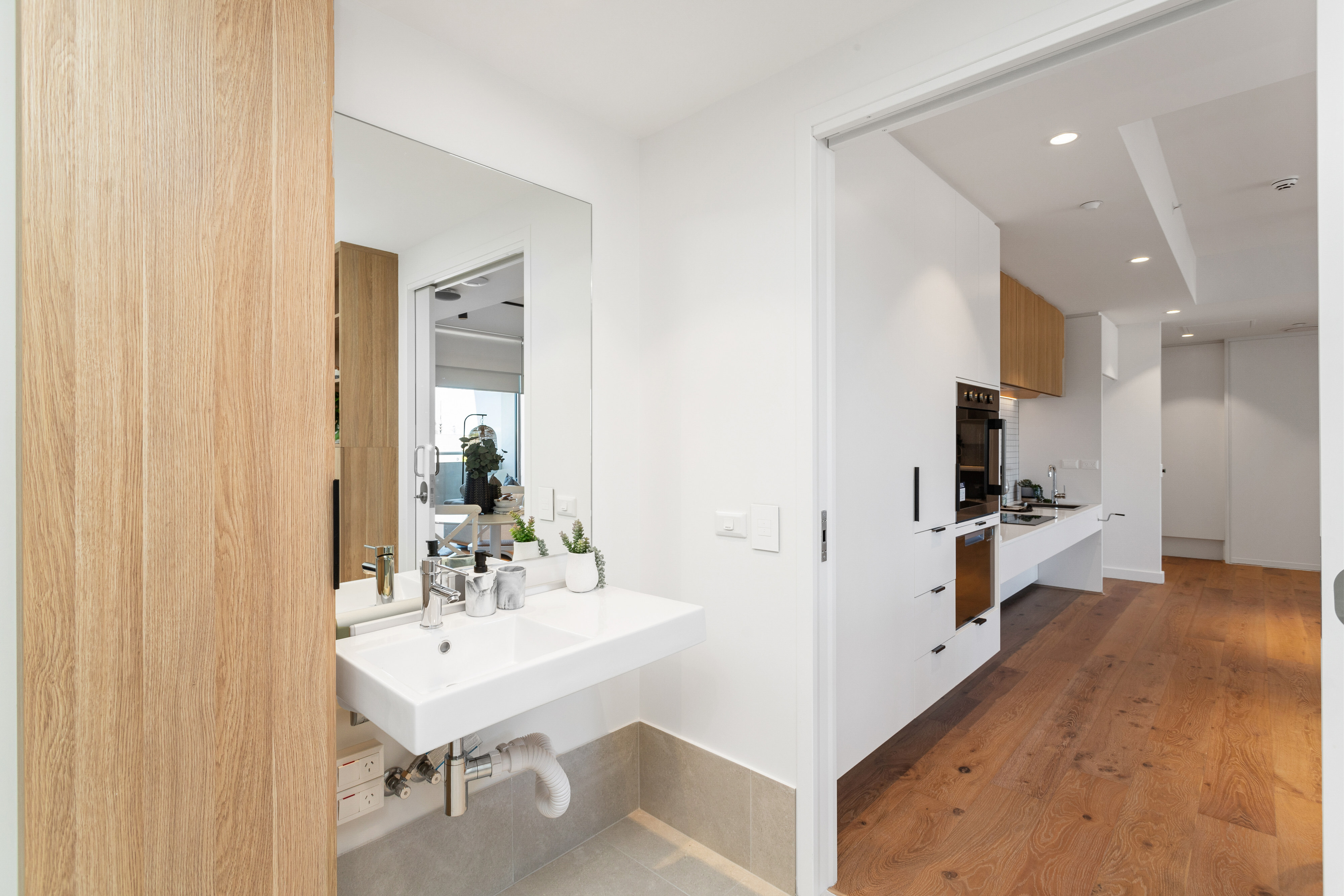 Little Lane — Home image 7