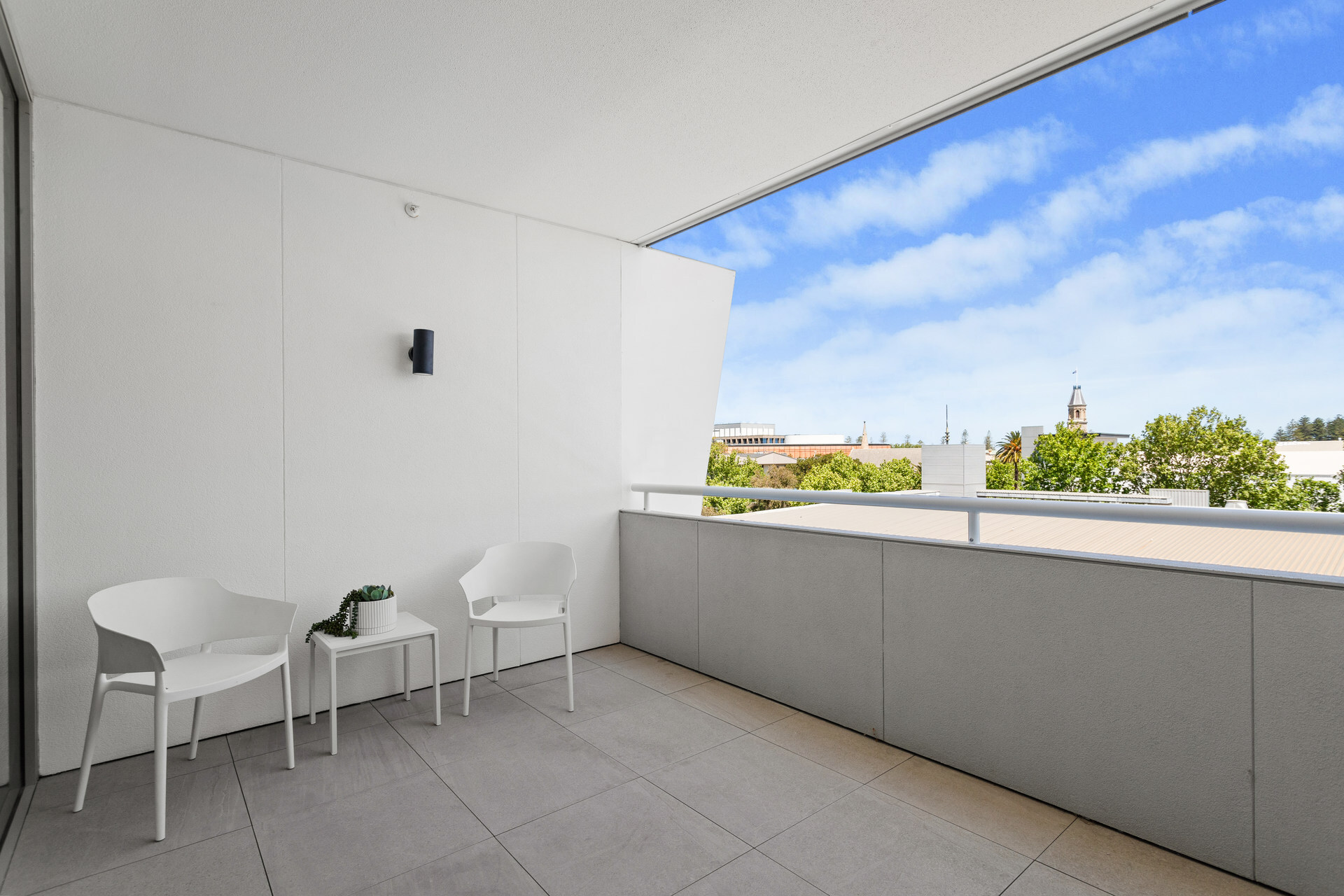 Little Lane — Home image 8