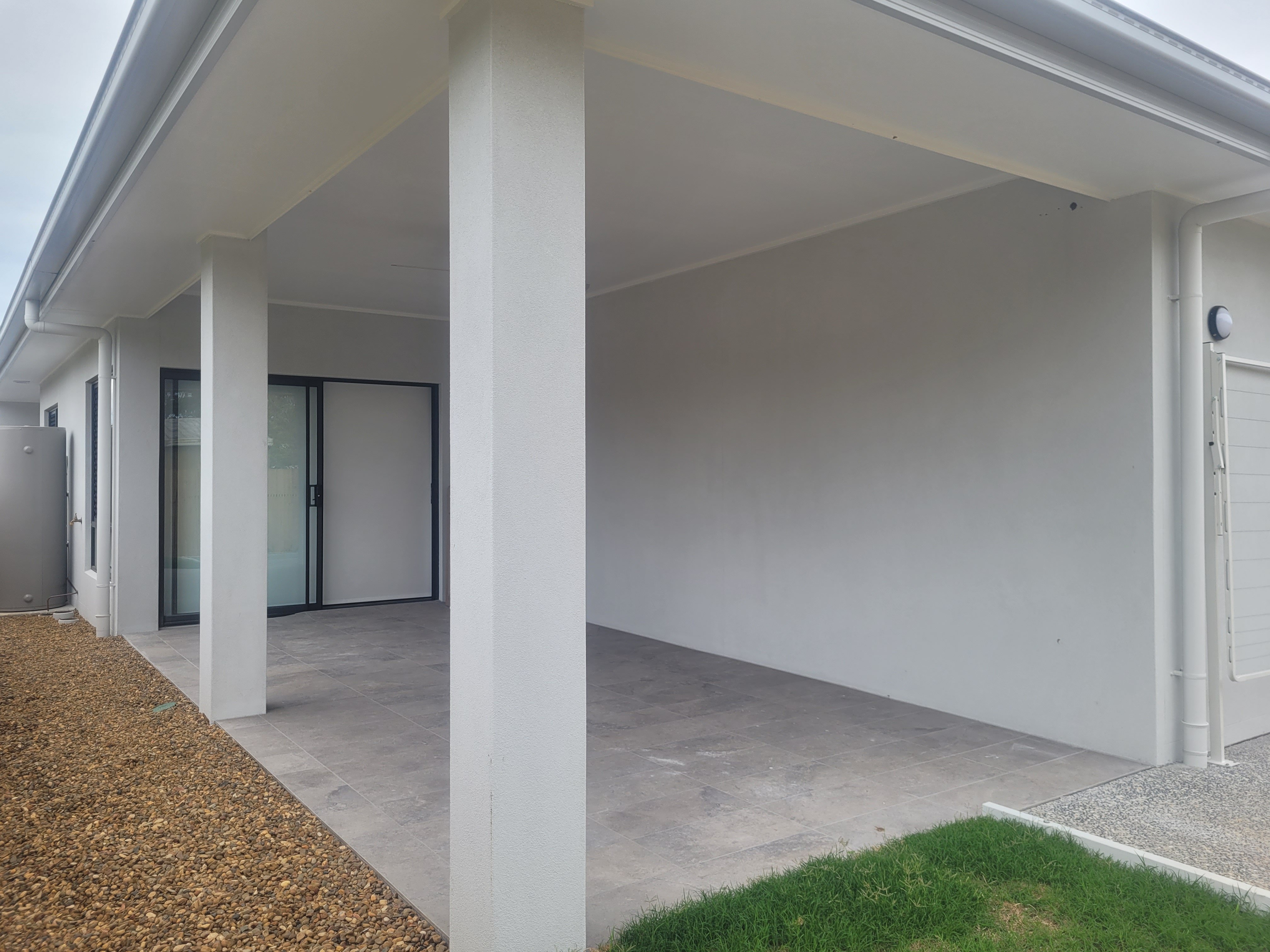 Cleveland 3 Bed w/ private courtyards — Home image 2