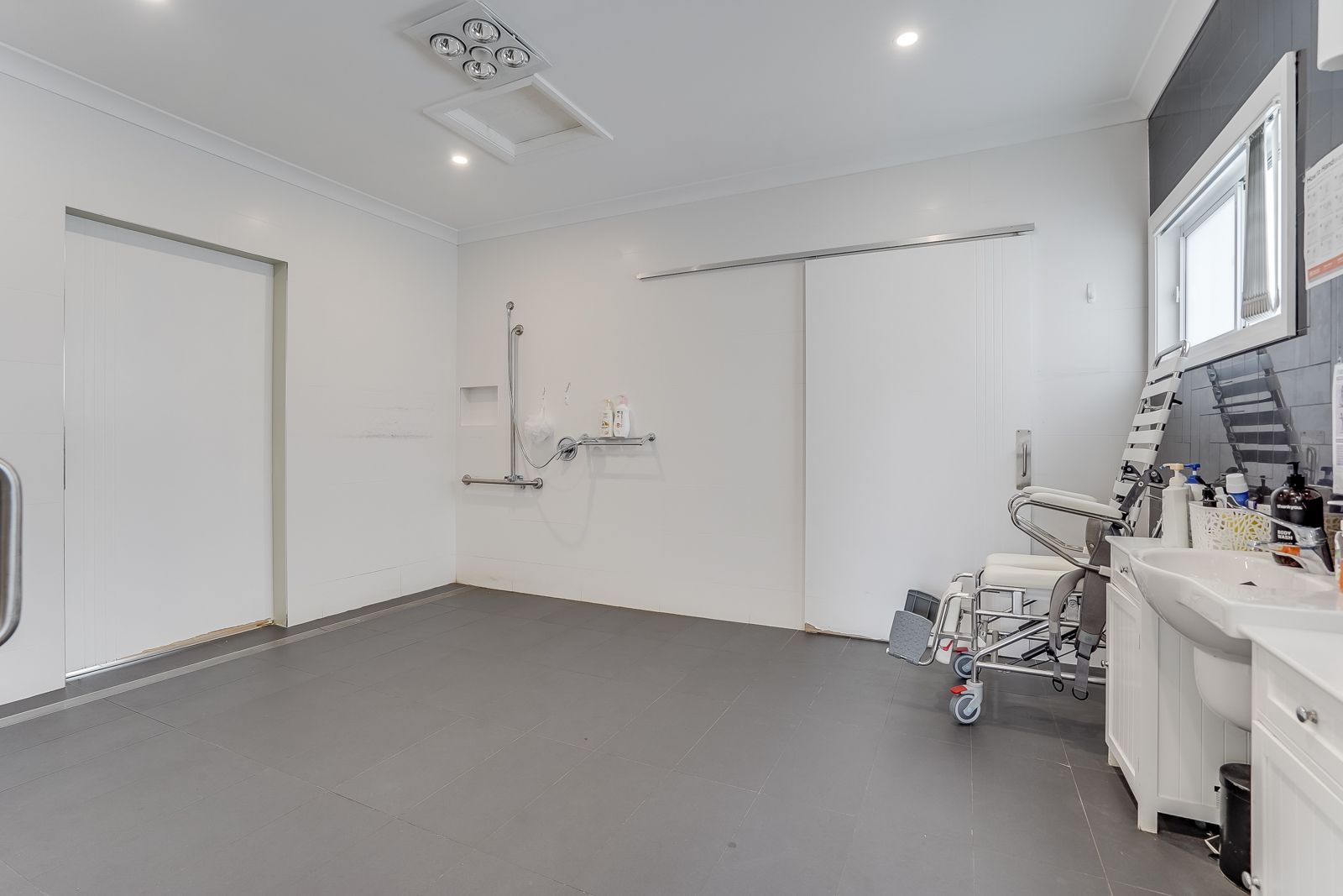 Edmondson Park - Specialist disability accommodation (SDA) s a range of housing designed for people with extreme functional impairment or very high support needs. — Home image 2