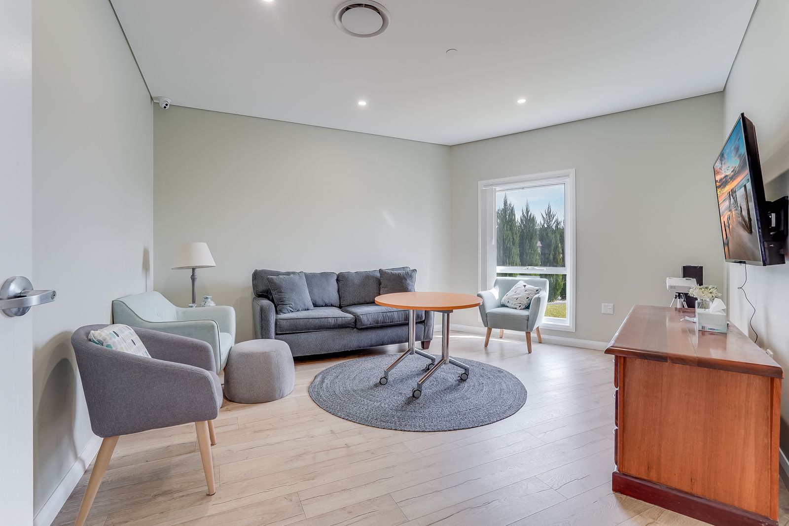 Edmondson Park - Specialist disability accommodation (SDA) s a range of housing designed for people with extreme functional impairment or very high support needs. — Home image 4