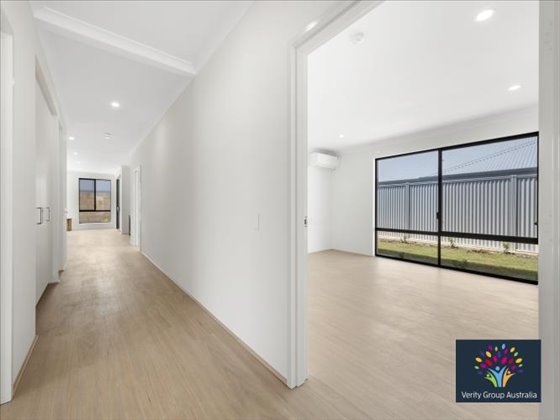 *New Build* Ellenbrook 3 Bed with OOA Room — Home image 17