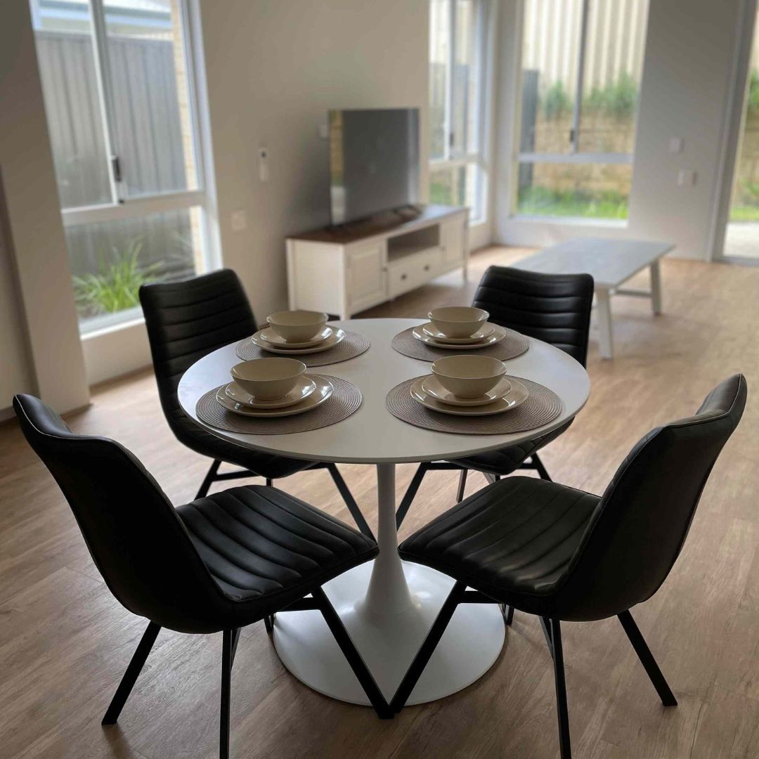 *New Build* Ellenbrook 3 Bed with OOA Room — Home image 9