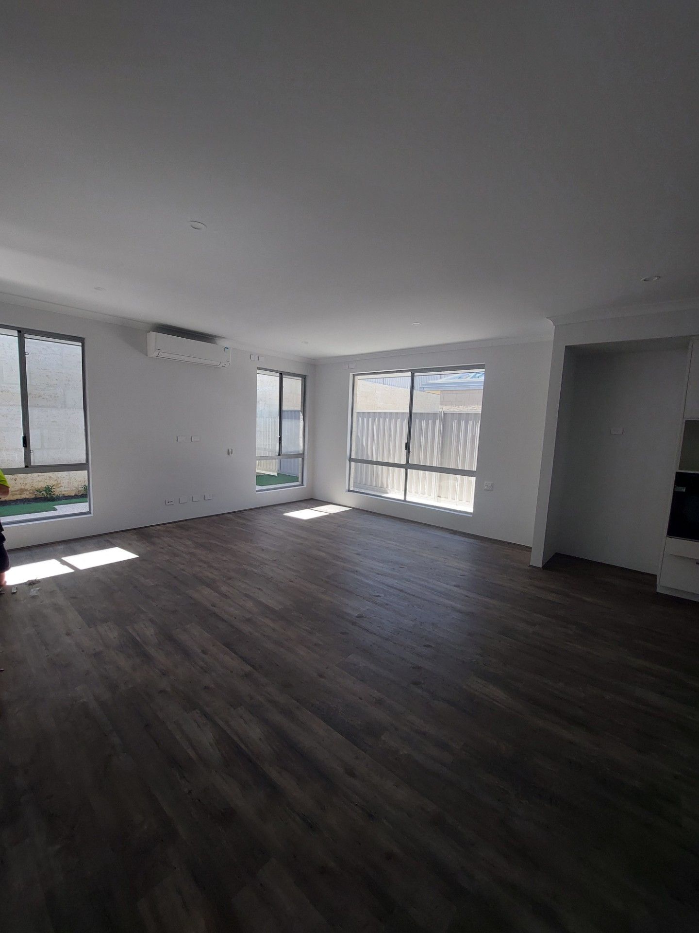 *New Build* Ellenbrook 3 Bed with OOA Room — Home image 11