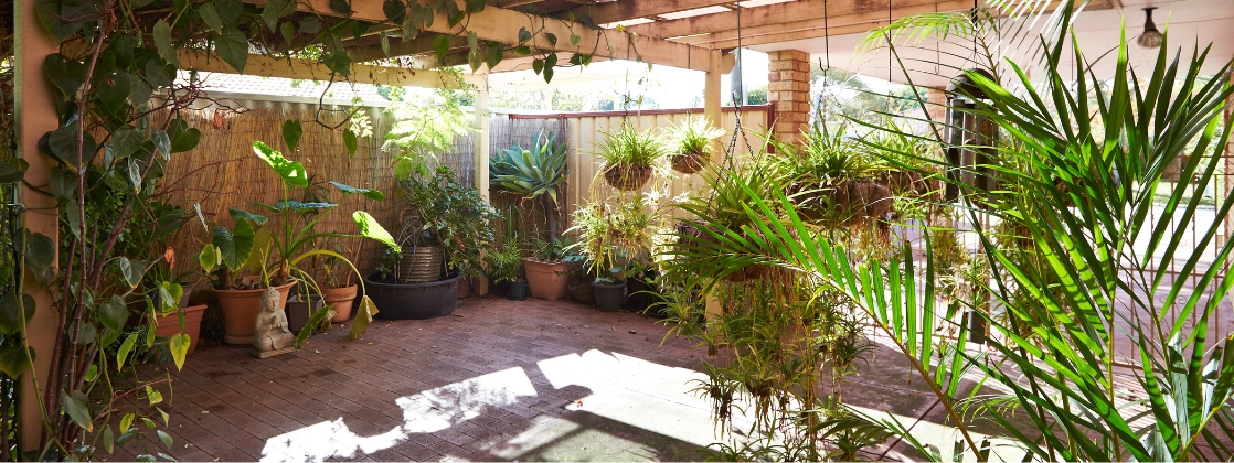 Bright 5-Bedroom Home in Thornlie: Perfect for Independent Living! — Home image 2