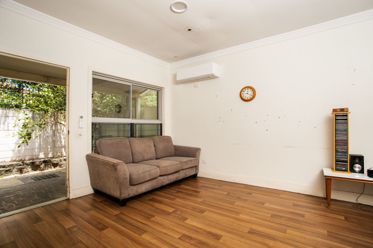 Lovely purpose-built property set in a leafy, residential area in North Ryde — Home image 57