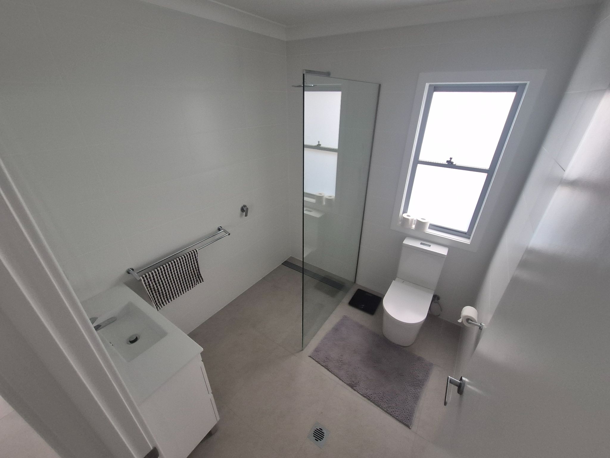 7B — Home image 5