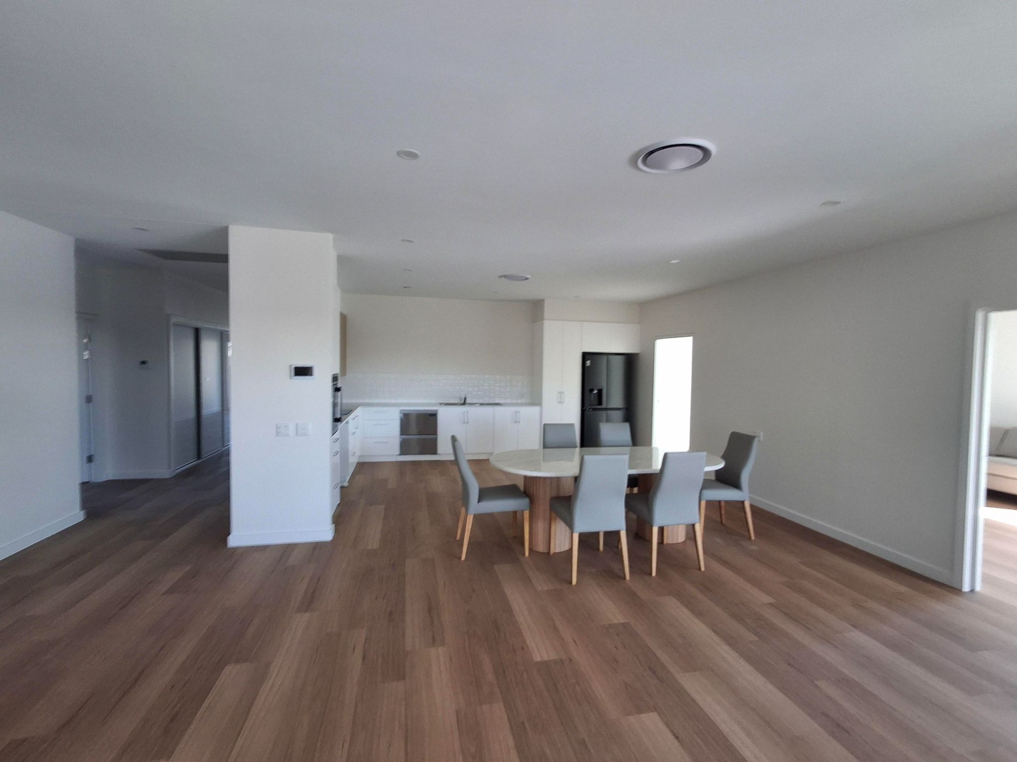 MOSS VALE- SDA - BE THE FIRST 1 TO MOVE IN!!!! — Home image 5