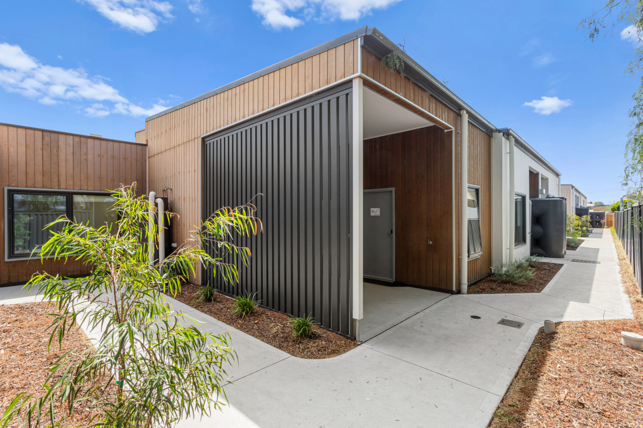 St Albans, VIC - Villas — Home image 2