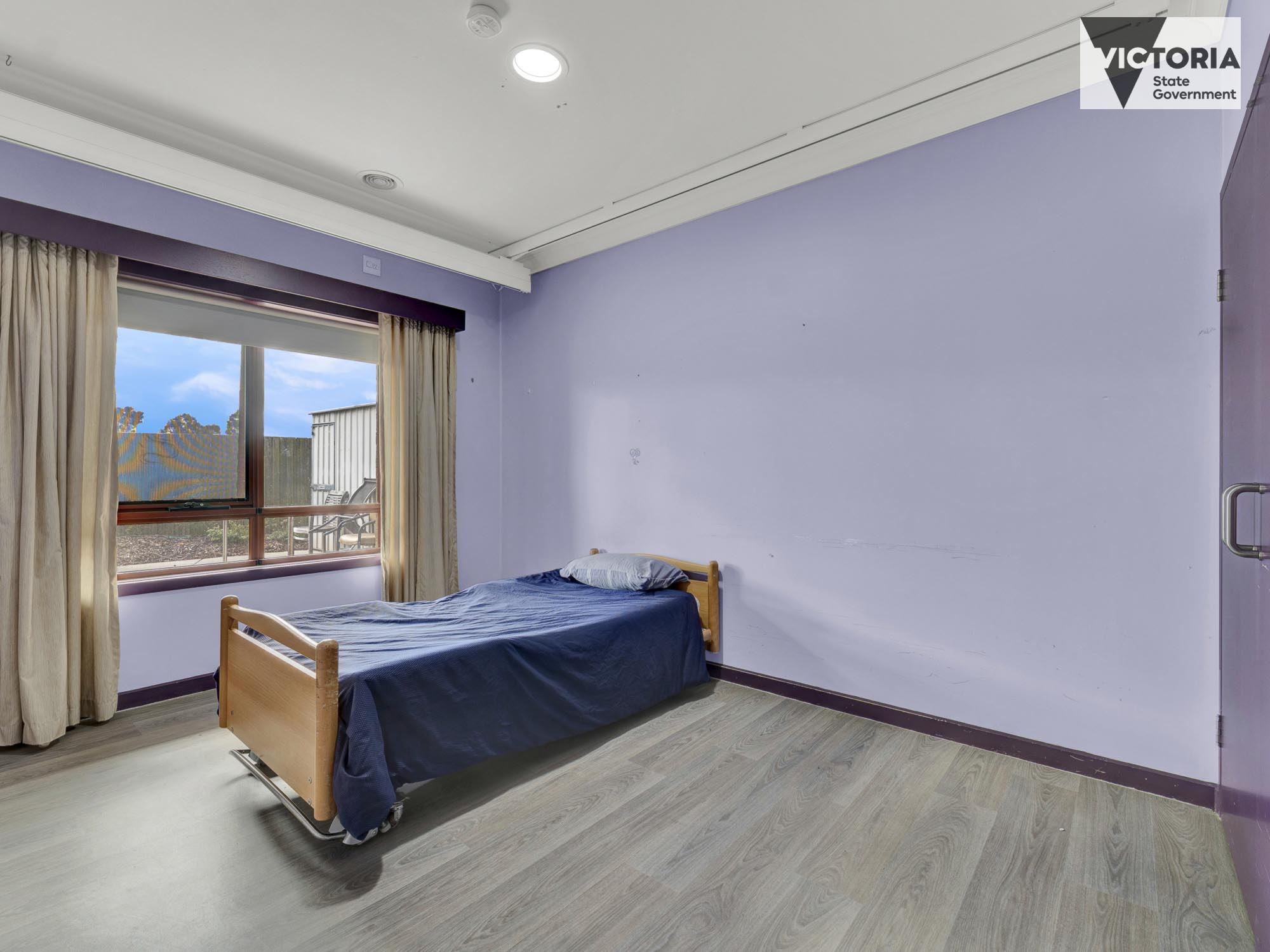 Sale: Robust home — Home image 8