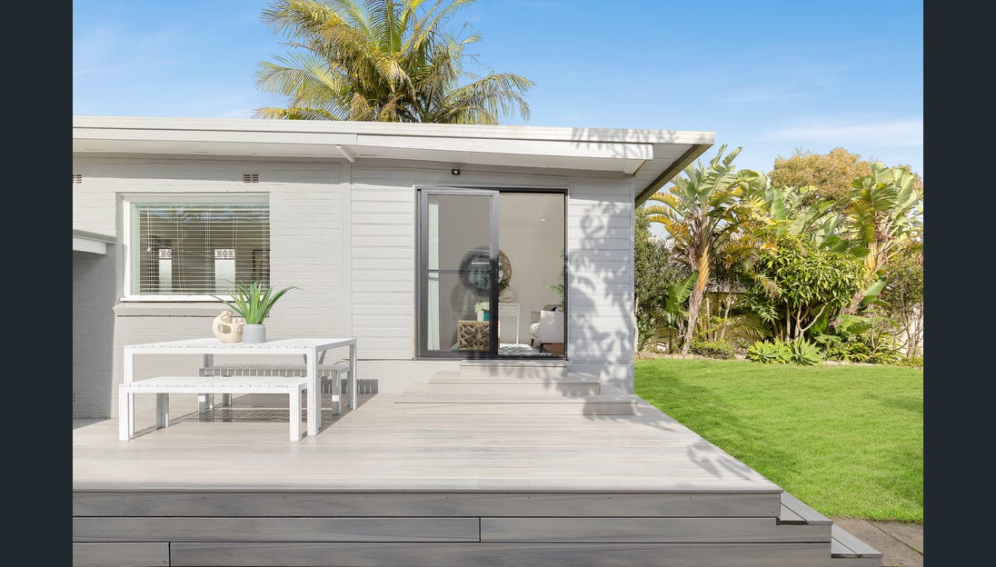 Collaroy Plateau 4-bedroom female SIL home Northern Beaches — Home image 4