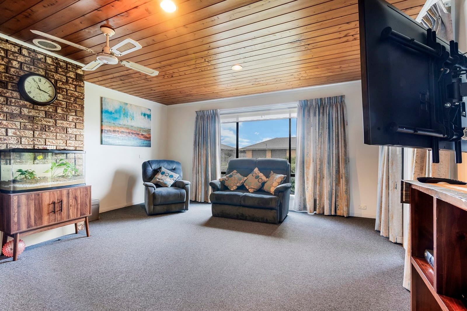 Lounge.png