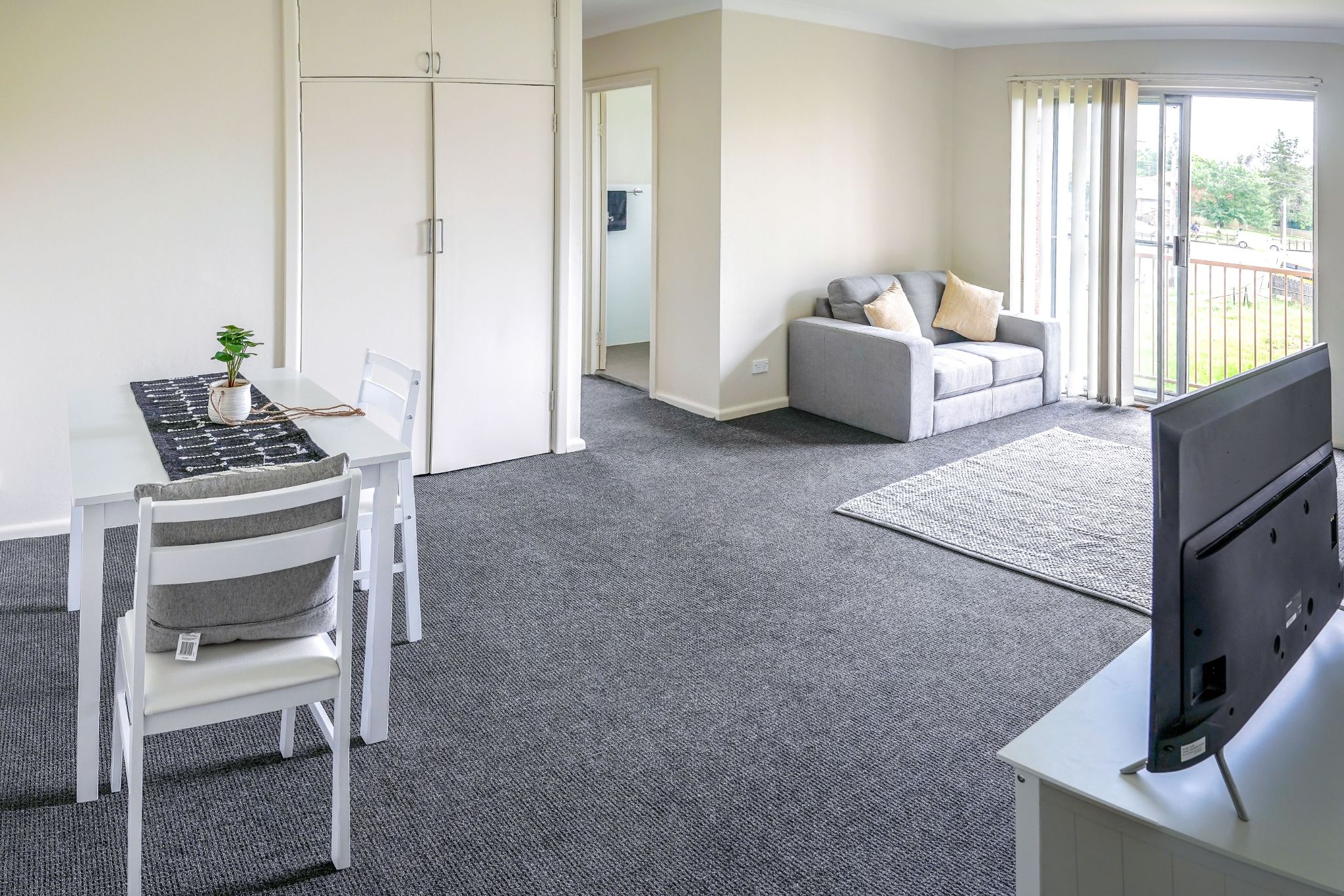 Newly renovated 8x2 bedroom units located in the heart of Penrith — Home image 3